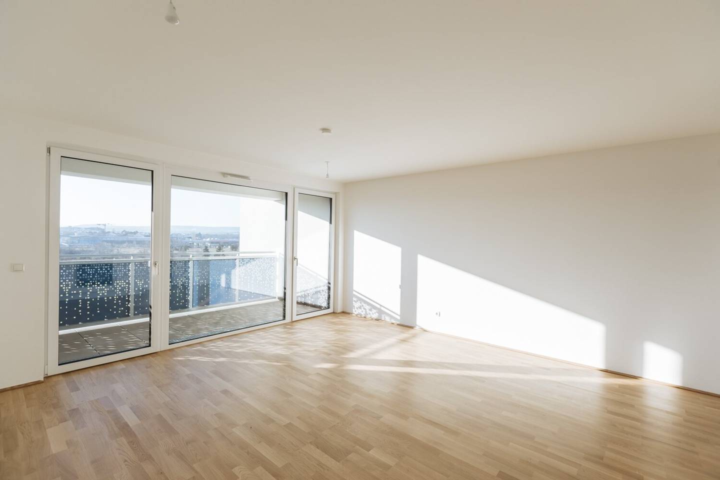 Provisionsfrei! Erstbezug - Wunderschöne Zwei-Zimmer-Anlagewohnung mit Loggia!