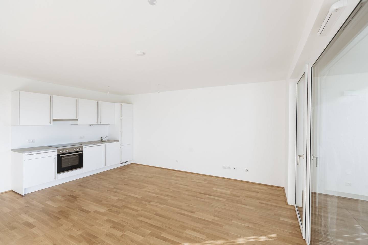 Provisionsfrei! Erstbezug - Wunderschöne Zwei-Zimmer-Anlagewohnung mit Loggia!