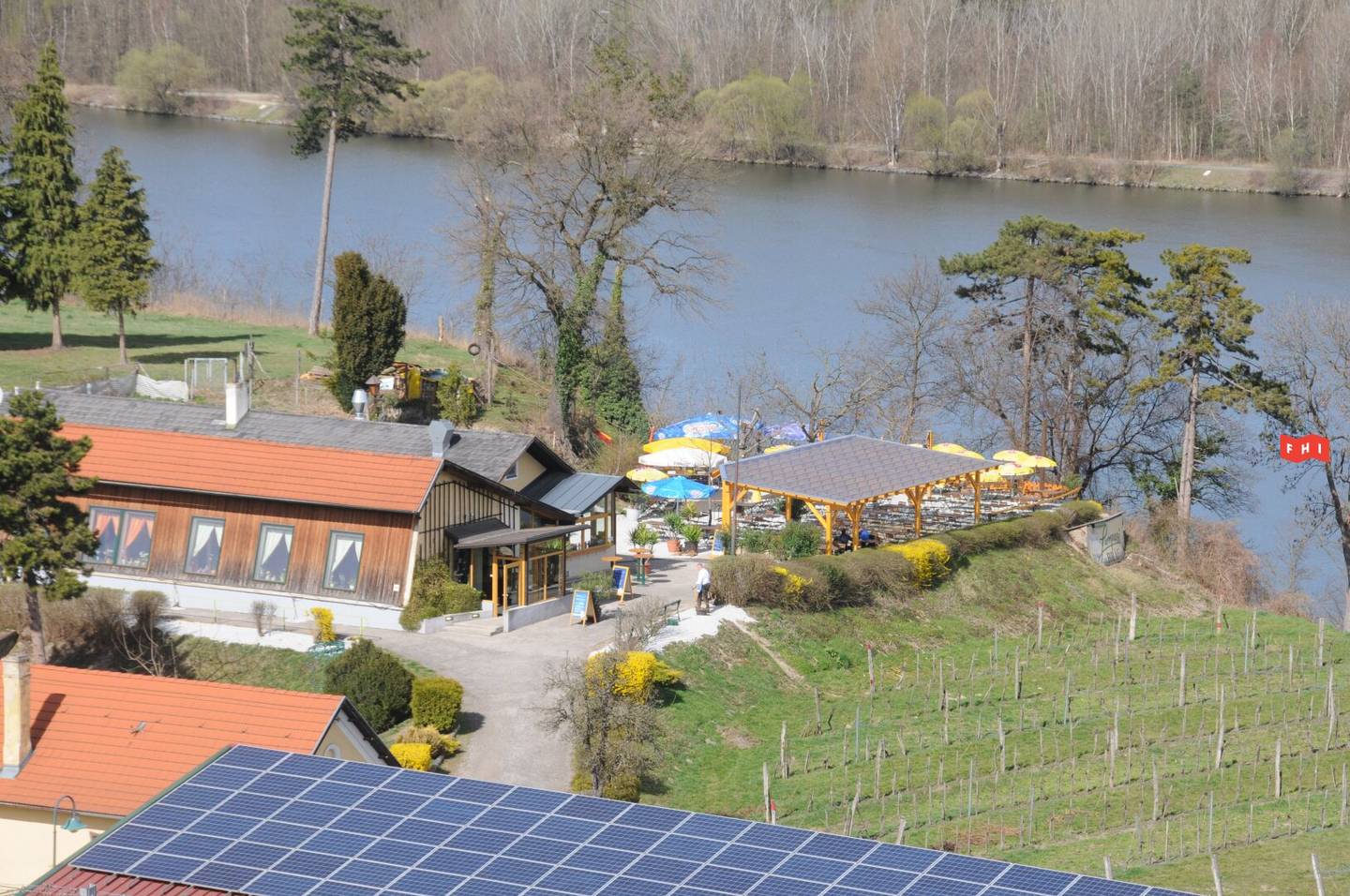 Dreamlike gastro property in the Wachau at the foot of a ruin Donauterrasse perfect for fine gastronomy or gourmet temple