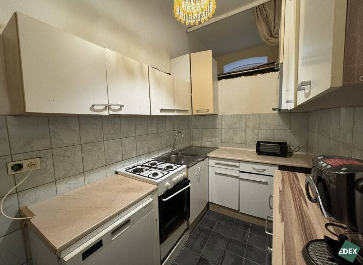 Sanierungsbedürftige Altbauwohnung nahe Matzleinsdorfer Platz