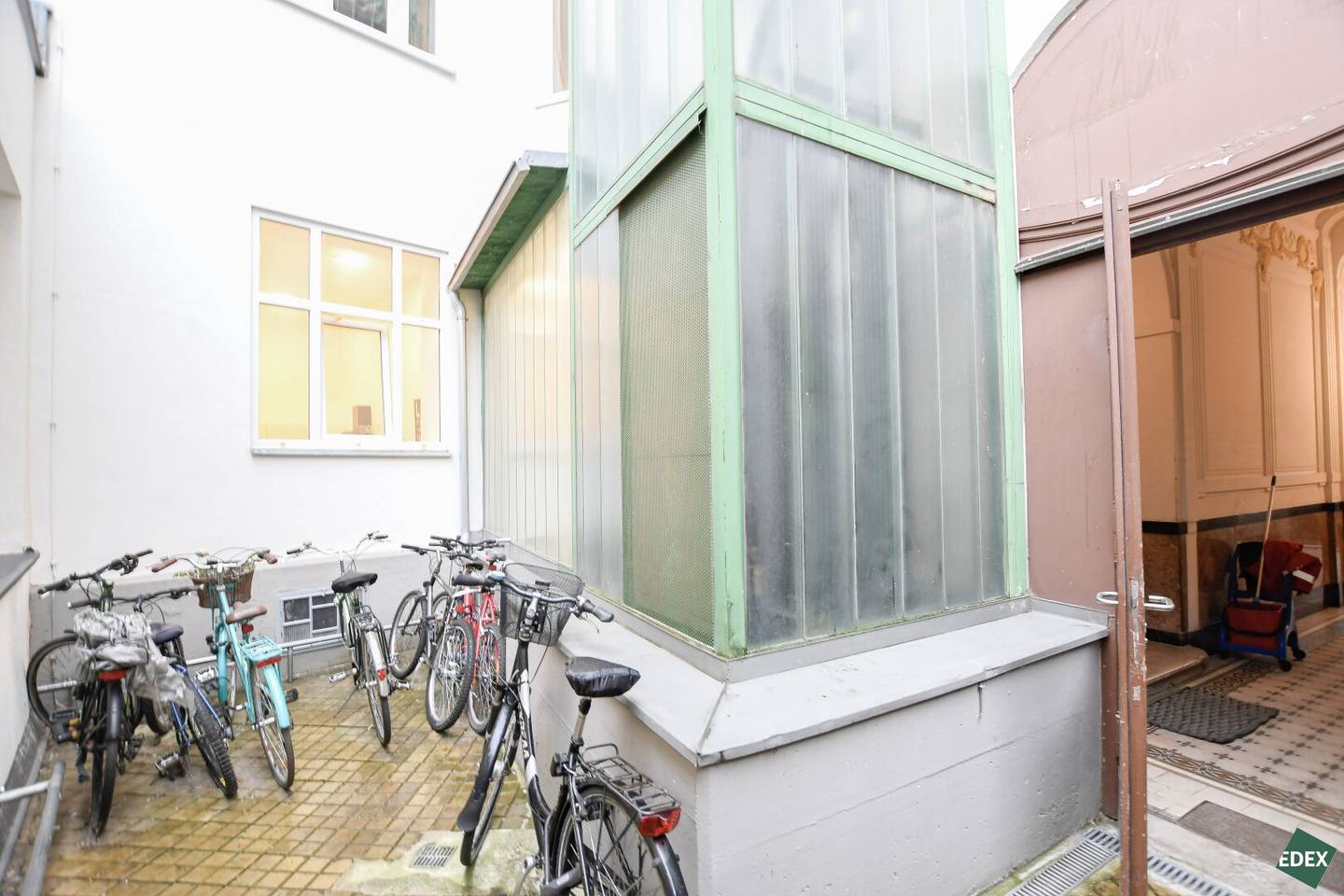 Charmantes Altbaujuwel in Hernals mit Entwicklungspotenzial