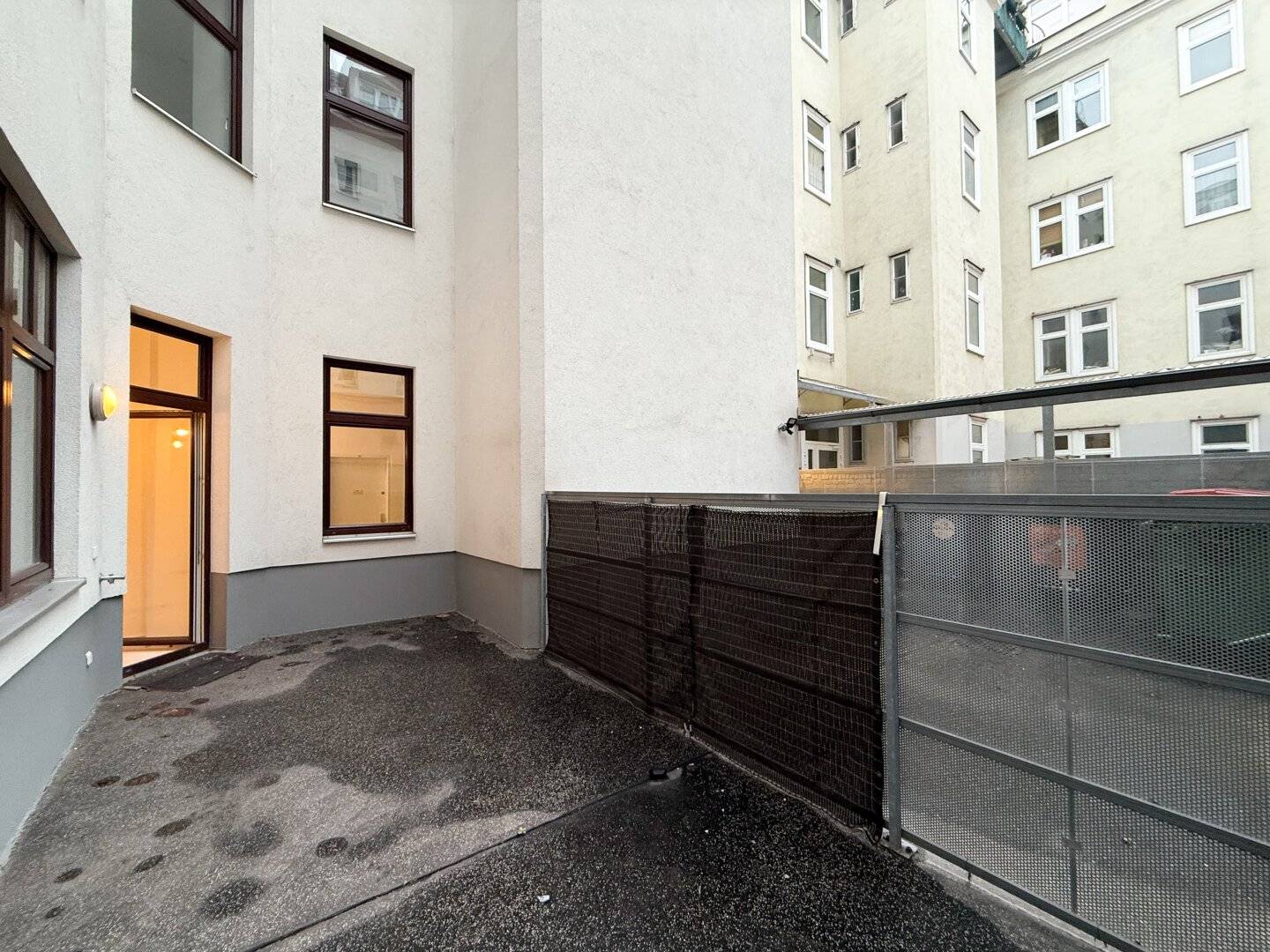 Gepflegte Gewerbefläche 208m² mit Terrasse 1100 Wien