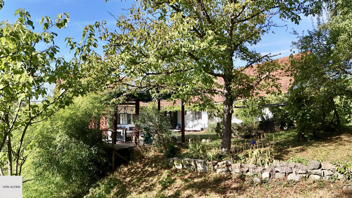 Historisches Haus in Eisenberg an der Raab mit Skulpturenpark
