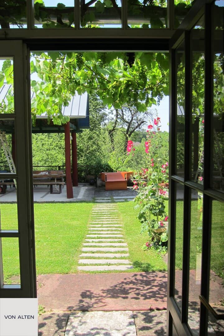 Historisches Haus in Eisenberg an der Raab mit Skulpturenpark