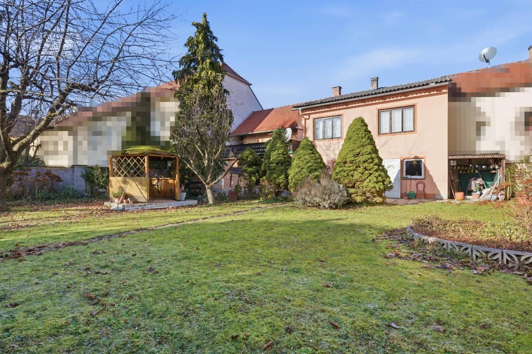 Charakterstarkes Stadthaus in Großweikersdorf nahe Bahnhof mit Garten