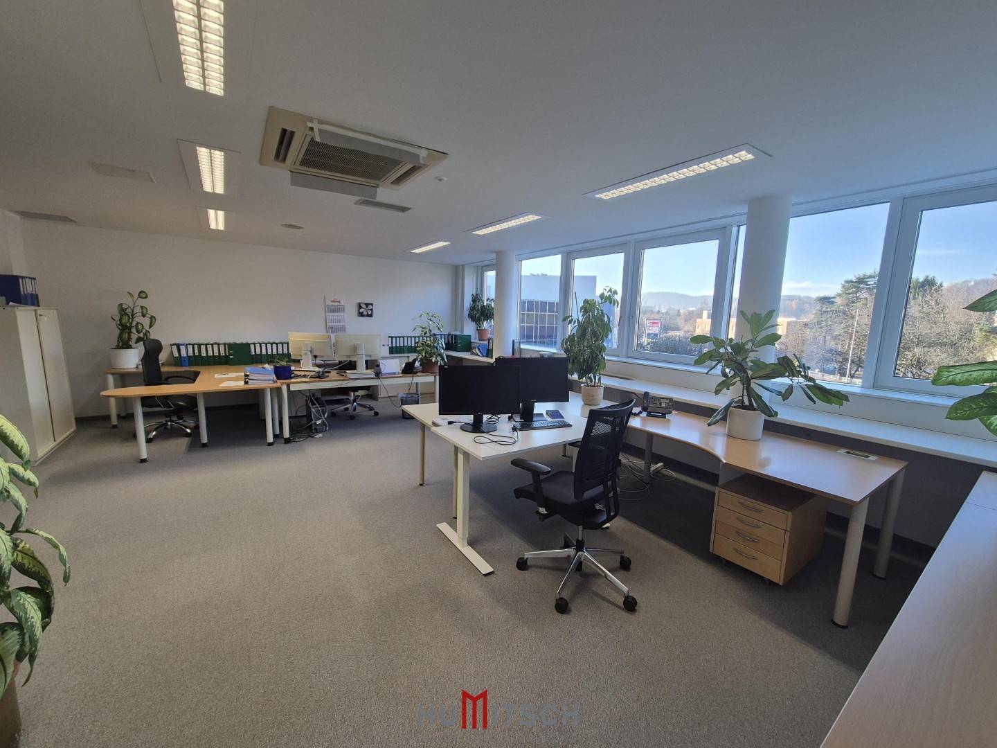 Bürofläche in Graz Straßgang - 352 m² im 2. OG mit 10 Stellplätzen