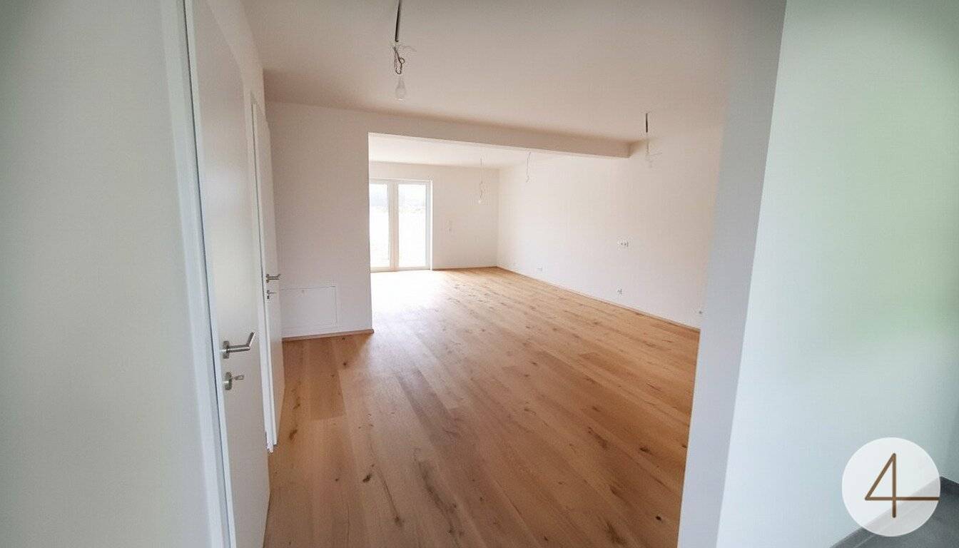 Effiziente neuwertige Doppelhaushälfte in Wels, 130 m² Wohnfläche