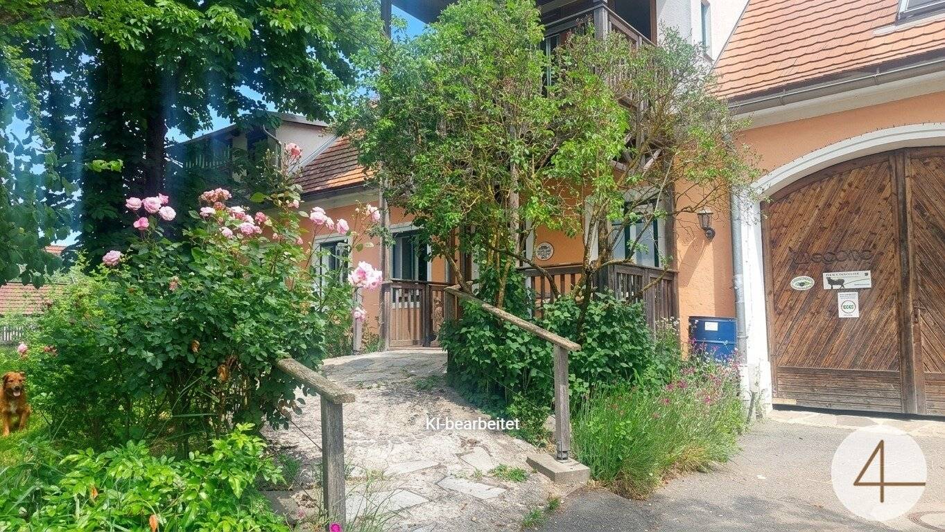 Pferdehof in ruhiger Windigsteig-Lage, Bauernhaus, Reithalle
