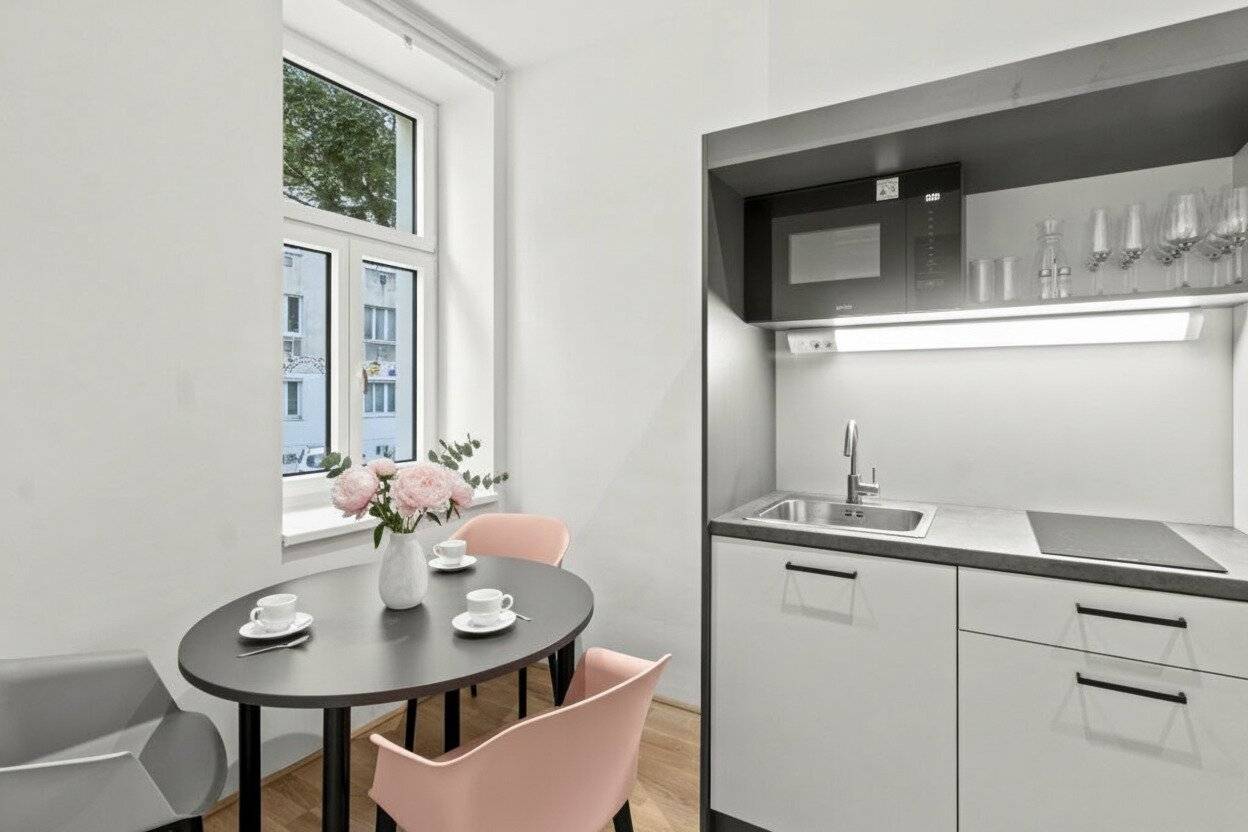 Investor apartment new build Lacknergasse balcony