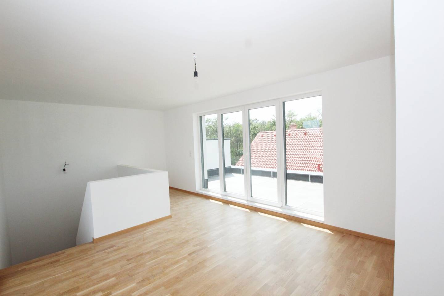 Investor House: Modern rented dream property in Strasshof - 5 rooms, garden, terraces and more for only €349,000.00