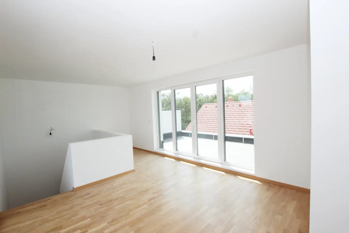 Investor House: Modern rented dream property in Strasshof - 5 rooms, garden, terraces and more for only €349,000.00