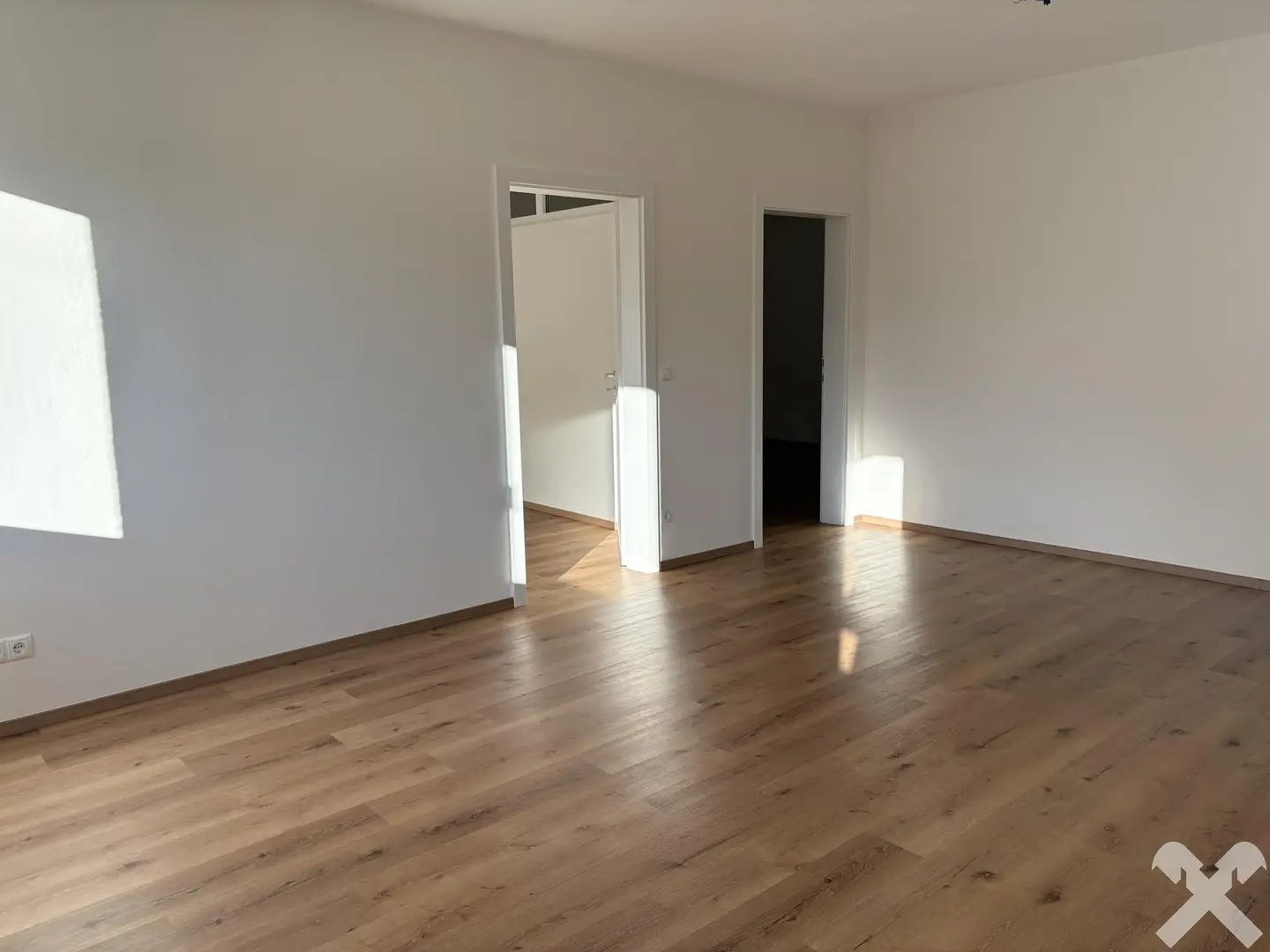Hochwertig renovierte Wohnung in zentraler Lage
