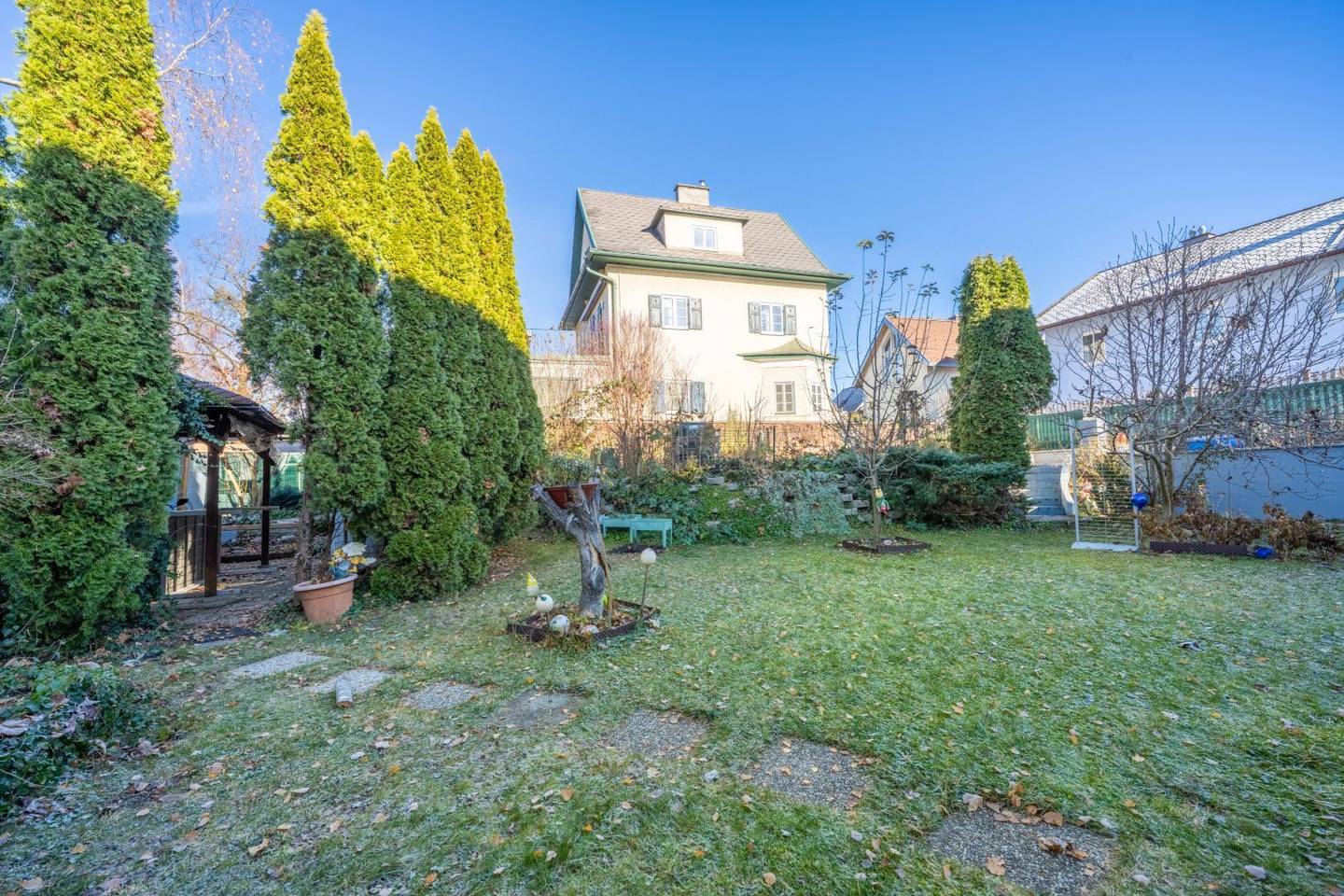 Einfamilienhaus in Maxglan Salzburg – 3 Wohneinheiten, 206 m² Wfl