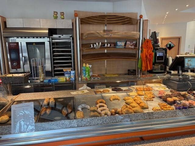 Cafe bakery investment in a busy location