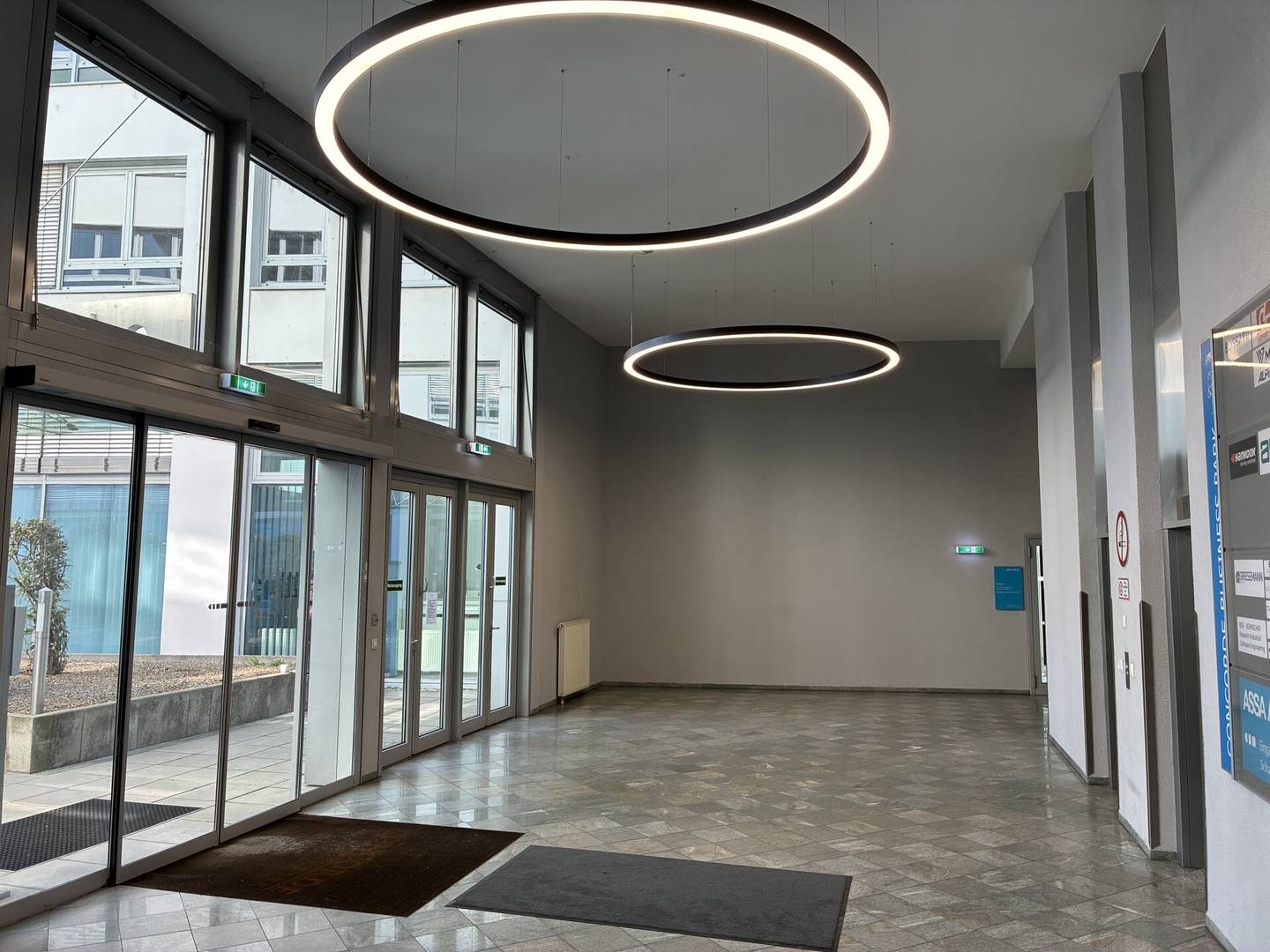 Moderner Business Park - Büros zu mieten - 2320 Schwechat