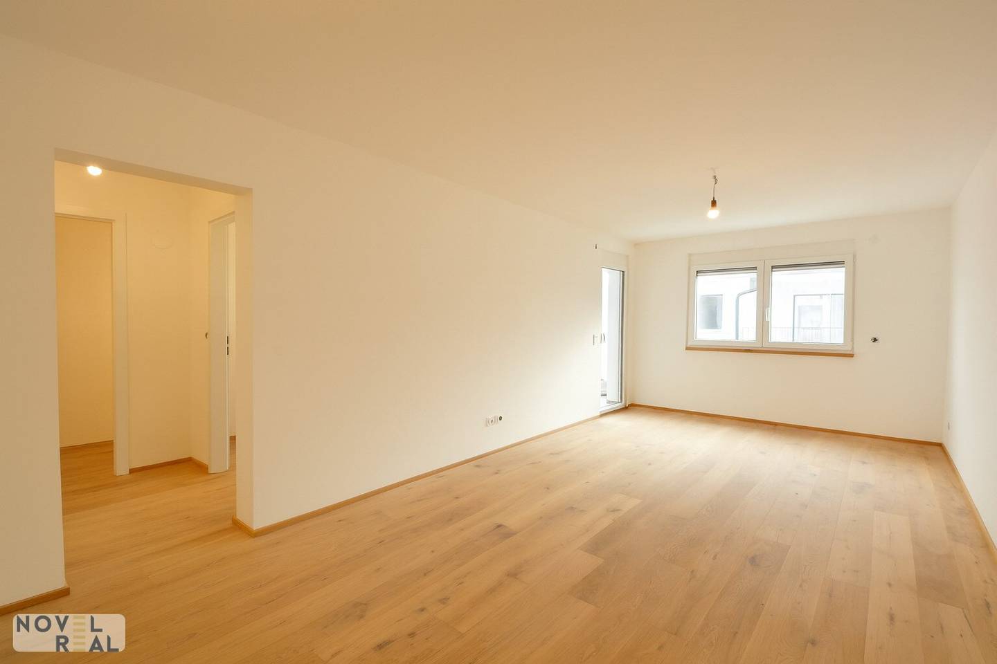 Newly built apartment with loggia near U3 Simmering