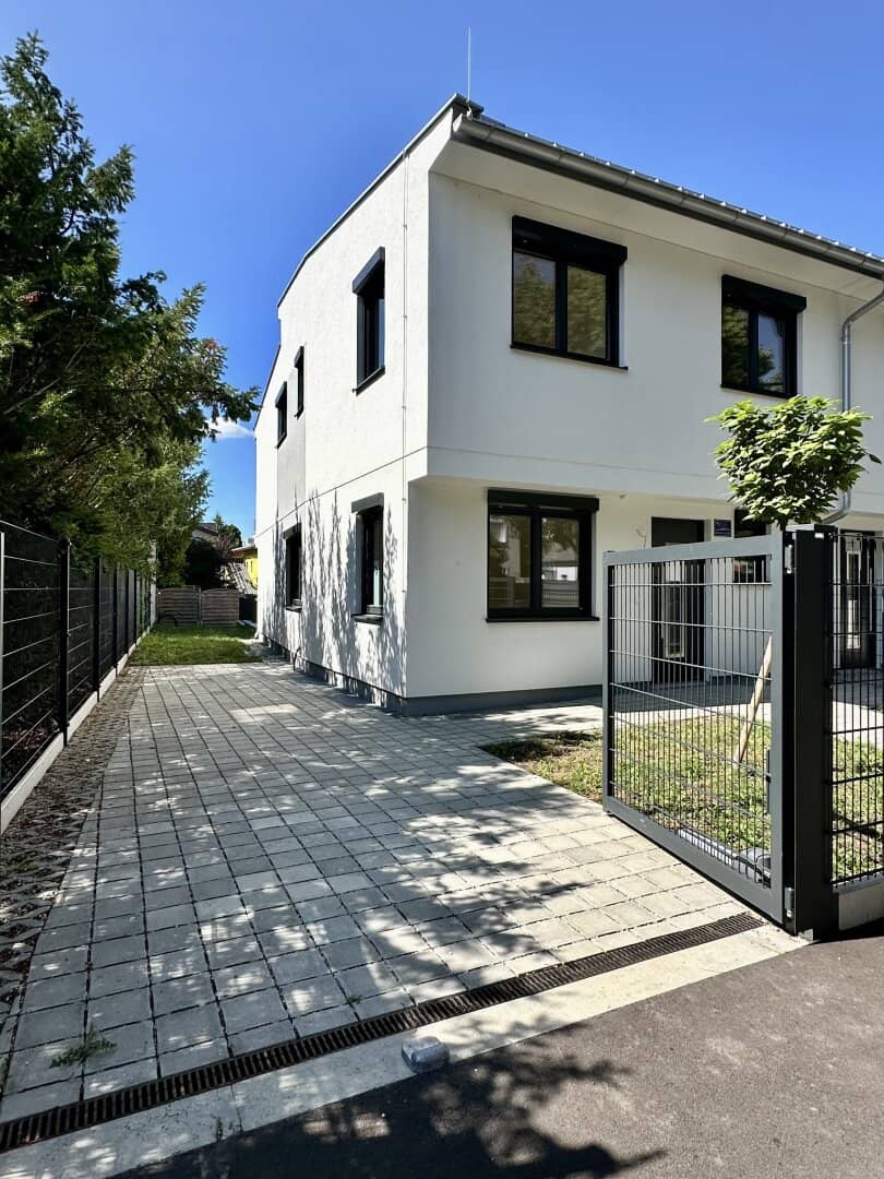 Doppelhaushälfte 142m² mit Garten und Terrassen