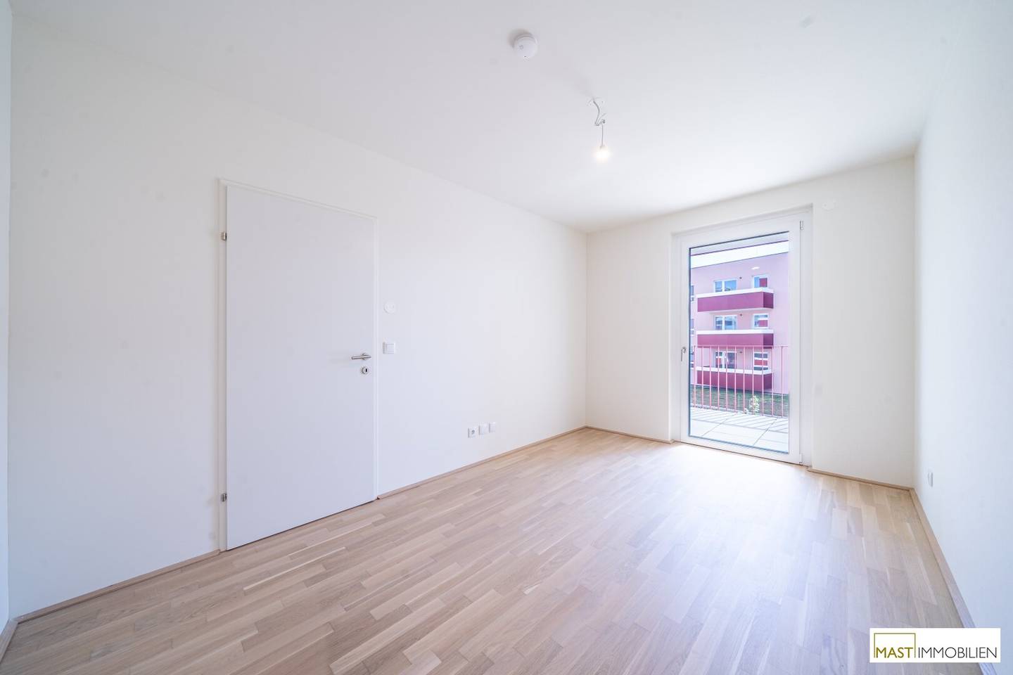 Apartment near Badeteich Hirschstetten balcony