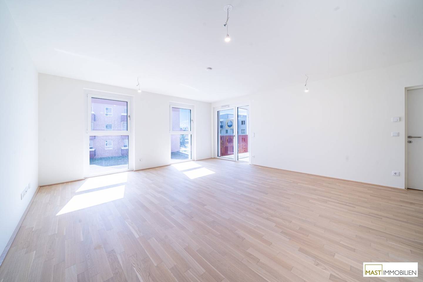 Apartment near Badeteich Hirschstetten balcony
