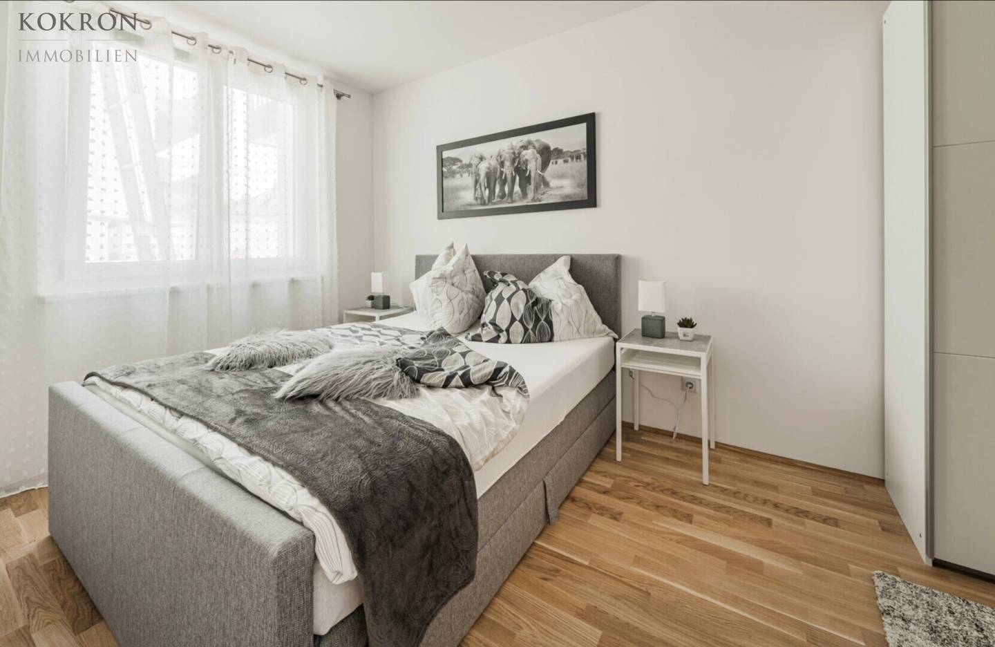 Apartment newly built with loggia and balcony