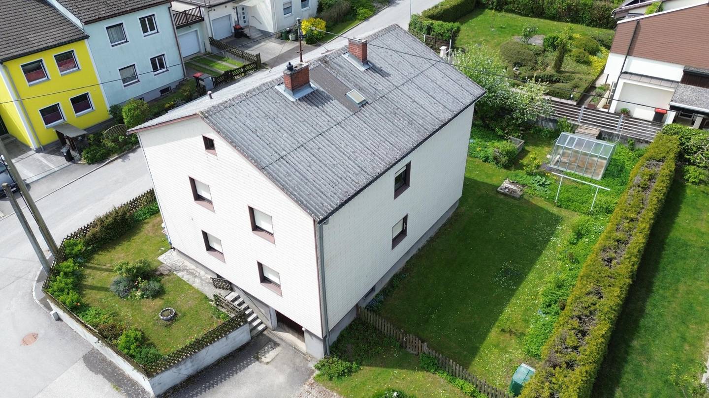Einfamilienhaus mit großem Garten & Panoramablick in Rufling