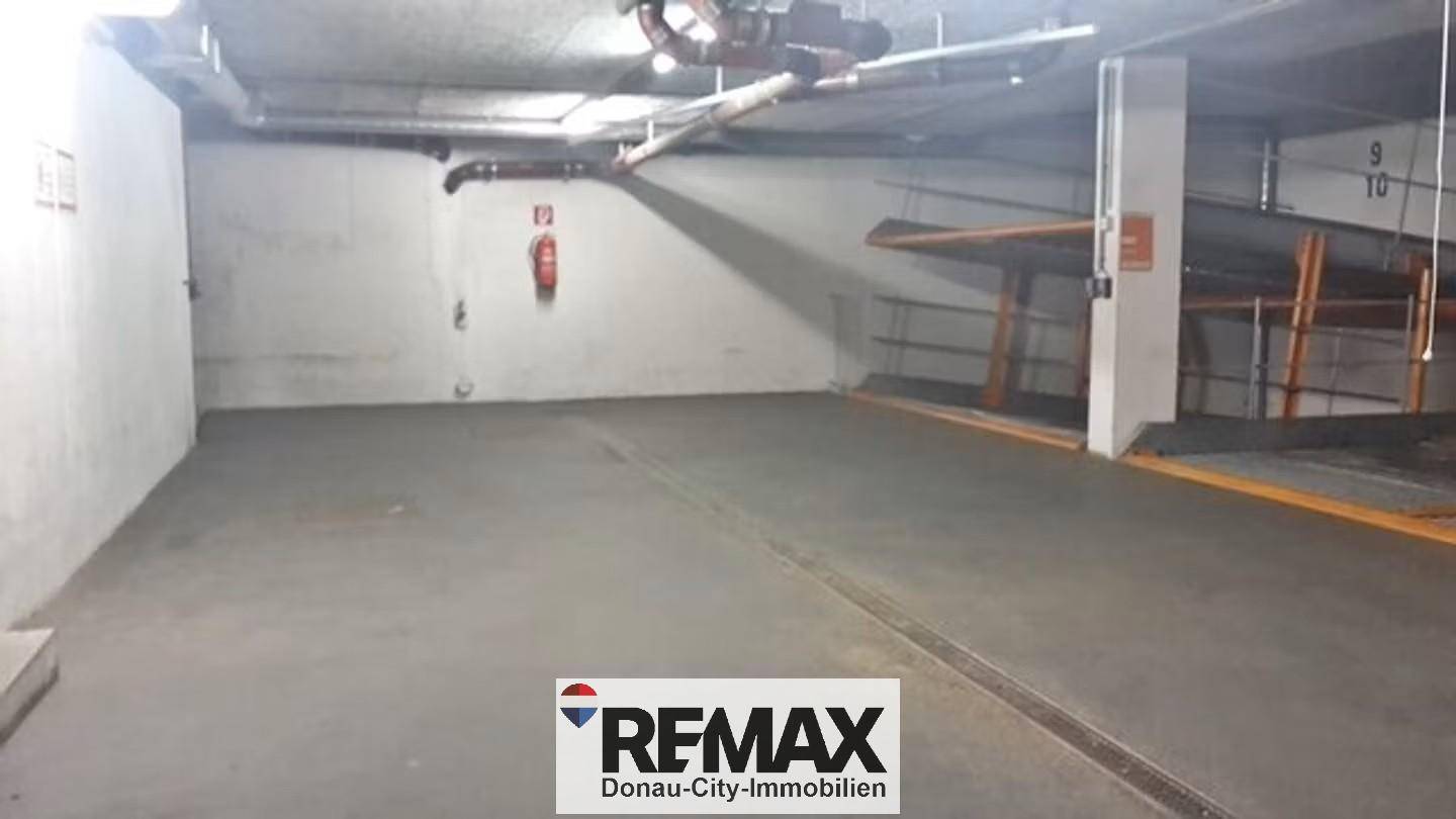 <b>" Garagenstellplatz für Klein- bis Mittelklassefahrzeuge"</b>