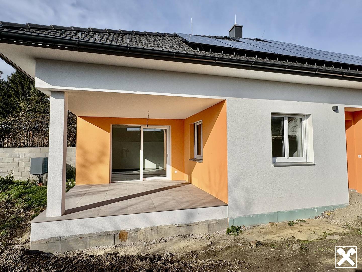 Erstbezug - moderner Bungalow mit PV Anlage