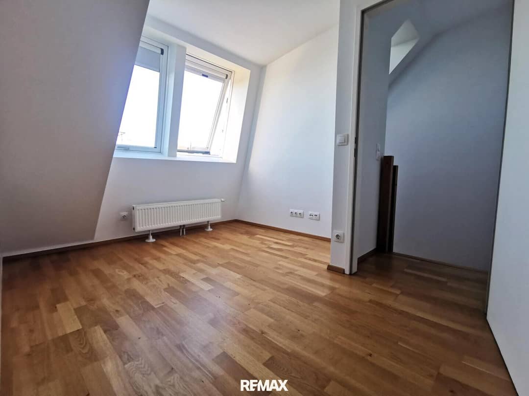 Dachgeschosswohnung mit Lift nahe Augarten