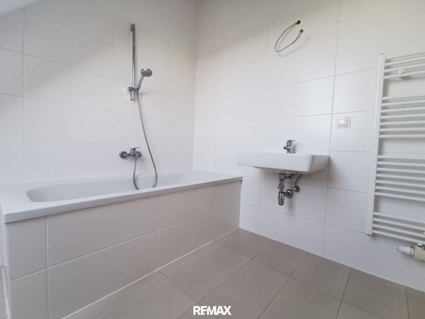 Dachgeschosswohnung Altbau Charme Donaukanal U4