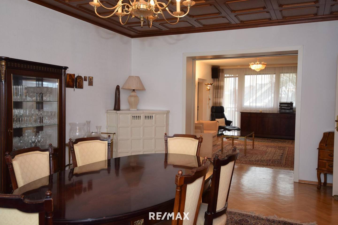 Apartment with spacious rooms two loggias and elevator