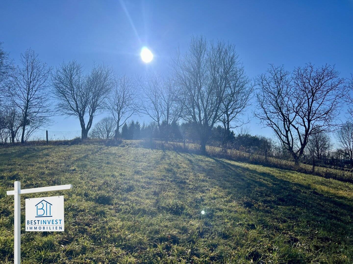 Sunny building plot with distant view in southern Burgenland