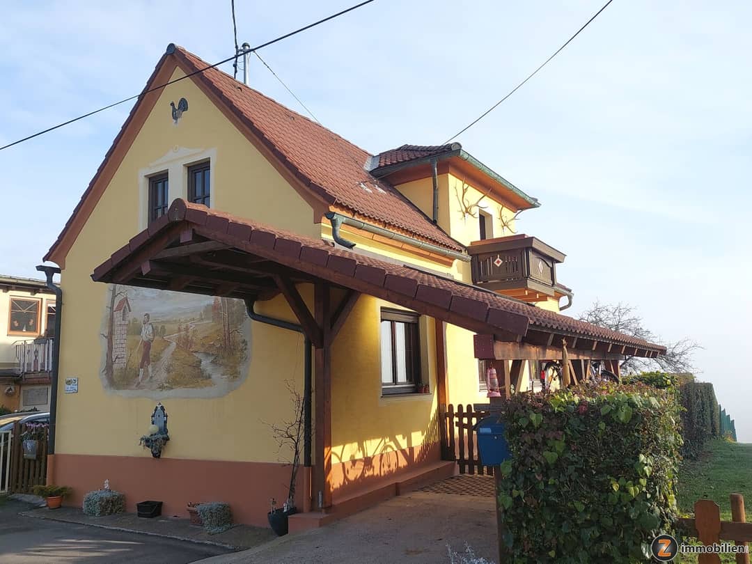 Jennersdorf: Bezugsfertiges Einfamilienhaus in sonniger Aussichtslage