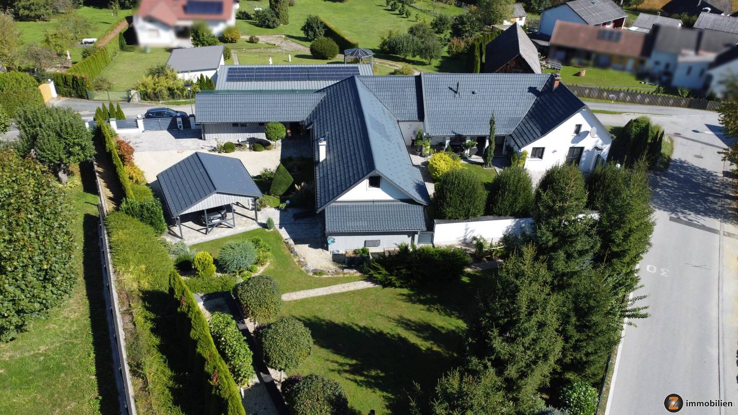 Modernes Haus in Stegersbach mit zwei barrierefreien Wohneinheiten