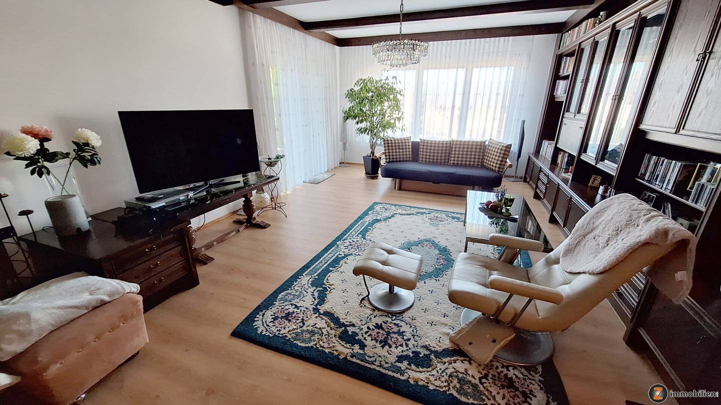 Einfamilienhaus in Schandorf mit großem Garten, 174 m² Wohnfläche
