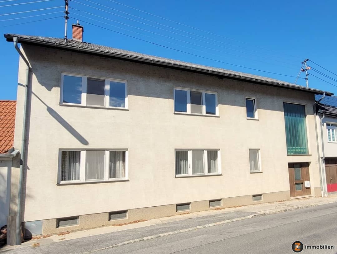 Großzügiges Wohnhaus mit Lift und viel Potential