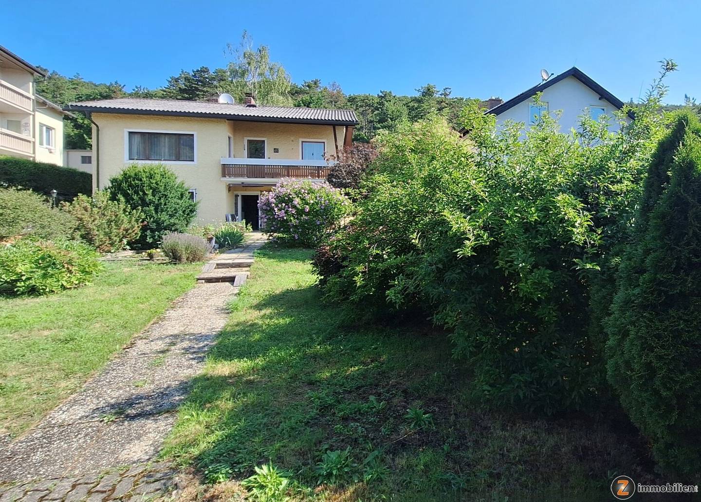 Einfamilienhaus in Bad Vöslau mit großem Garten, Pool und Carport