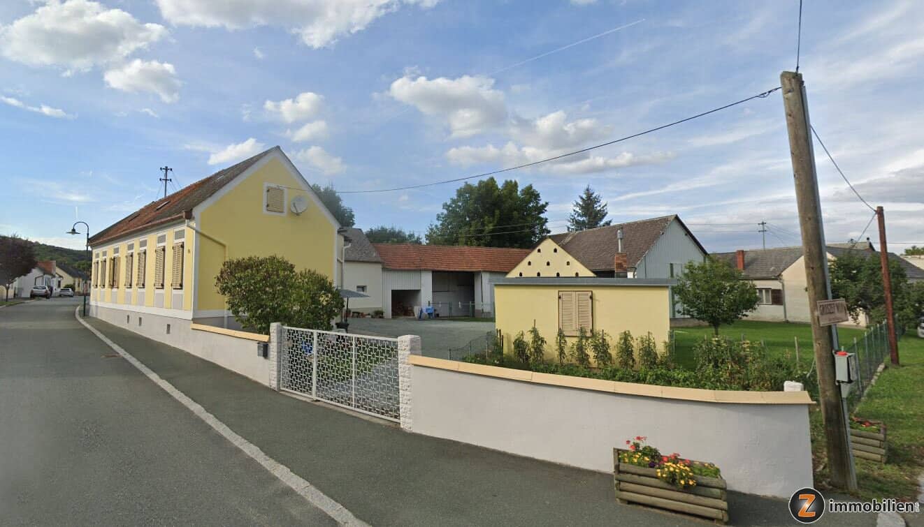 Bauernhaus in Burg, Burgenland mit Garten, großem Stadl und Stall