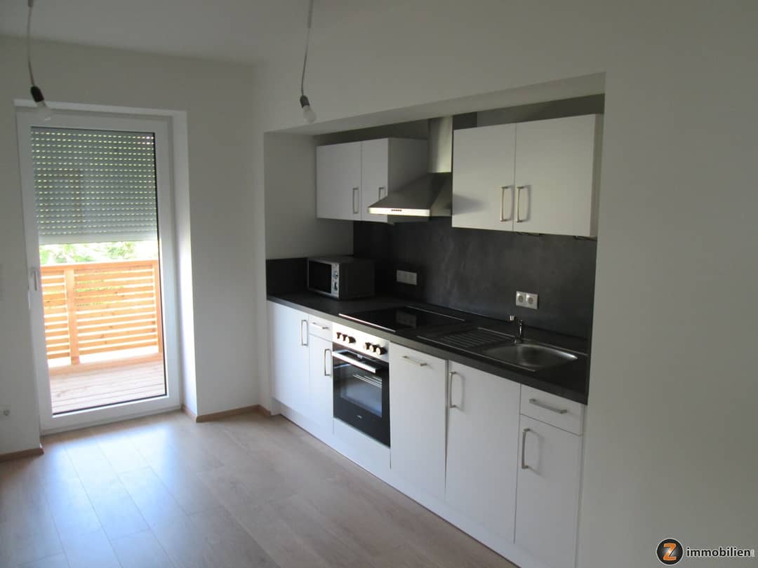 First occupancy apartment with large living kitchen and balcony