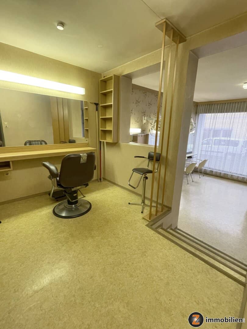 Geschäftslokal in zentraler Lage von Stegersbach, 41 m², 2 Schaufenster