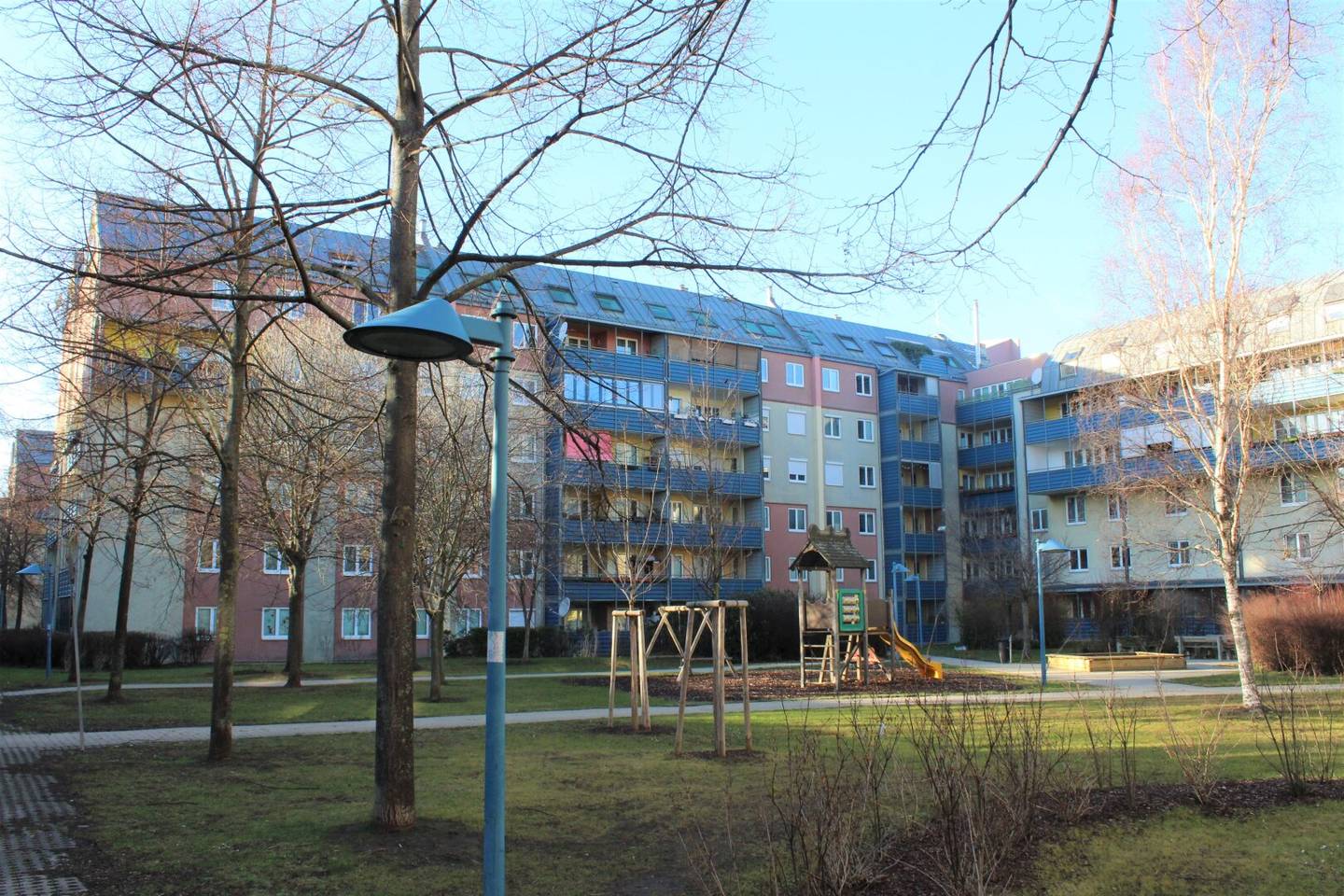 Kundratstraße 16 | Motorcycle parking space