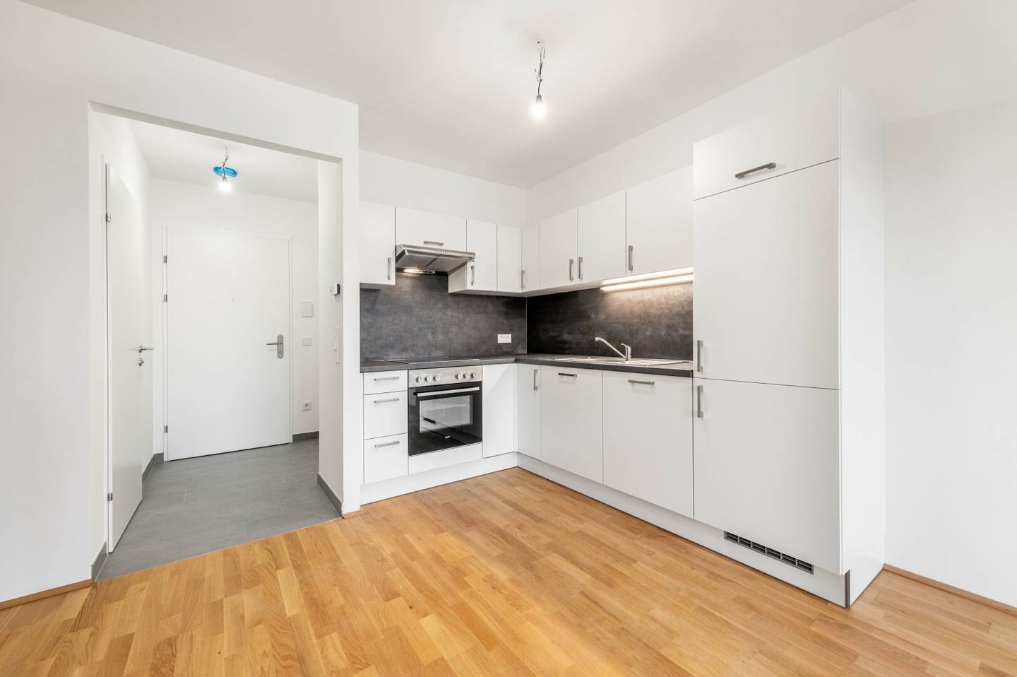 Modern 2-room apartment in the center of Leopoldsdorf