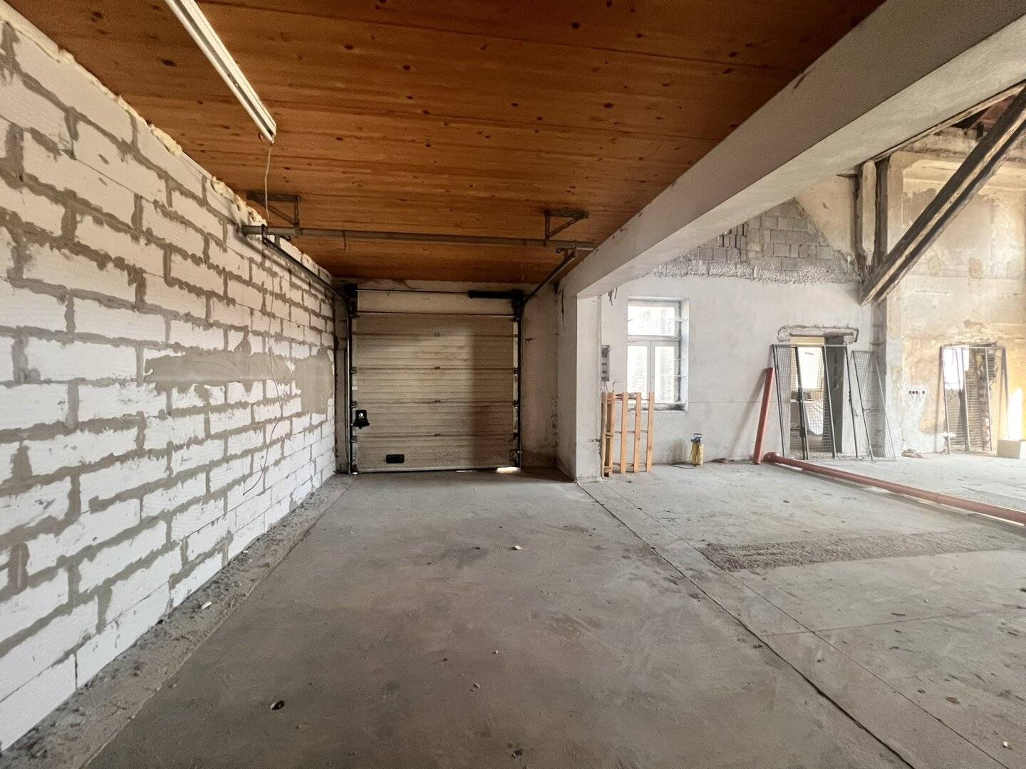 Wohnung Rohbauzustand nahe Schloß Gabelhofen