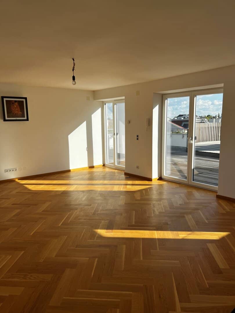 Penthouse with 360 degree sun terrace in a historic building