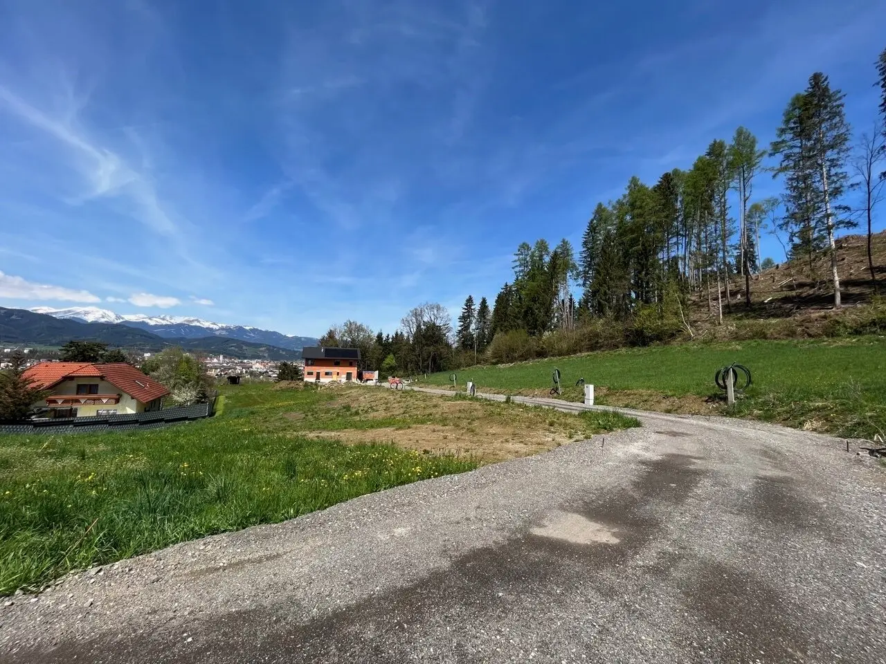 855 m² building plot, general residential area