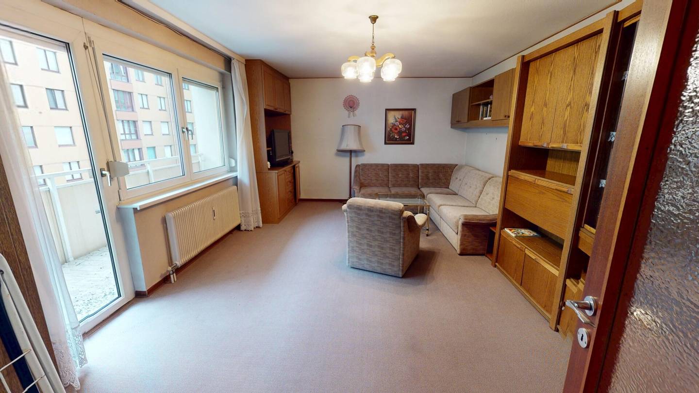 Wohnung mit Loggia Stellplatz nahe Troststraße