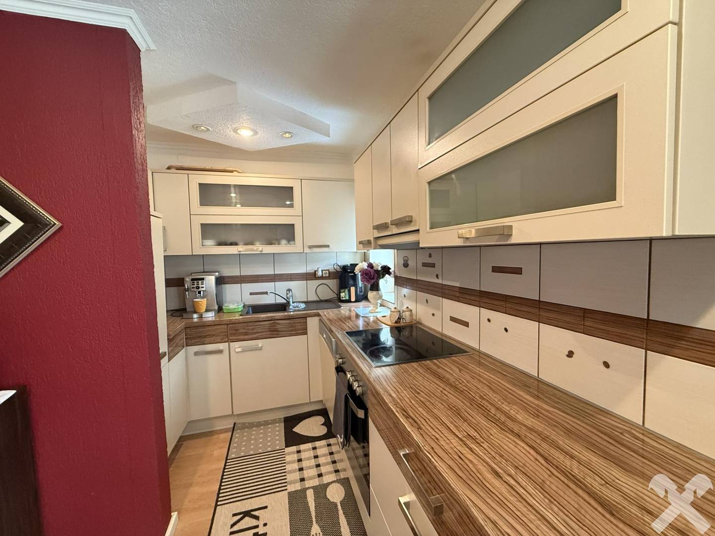 Apartment central location with furnishings