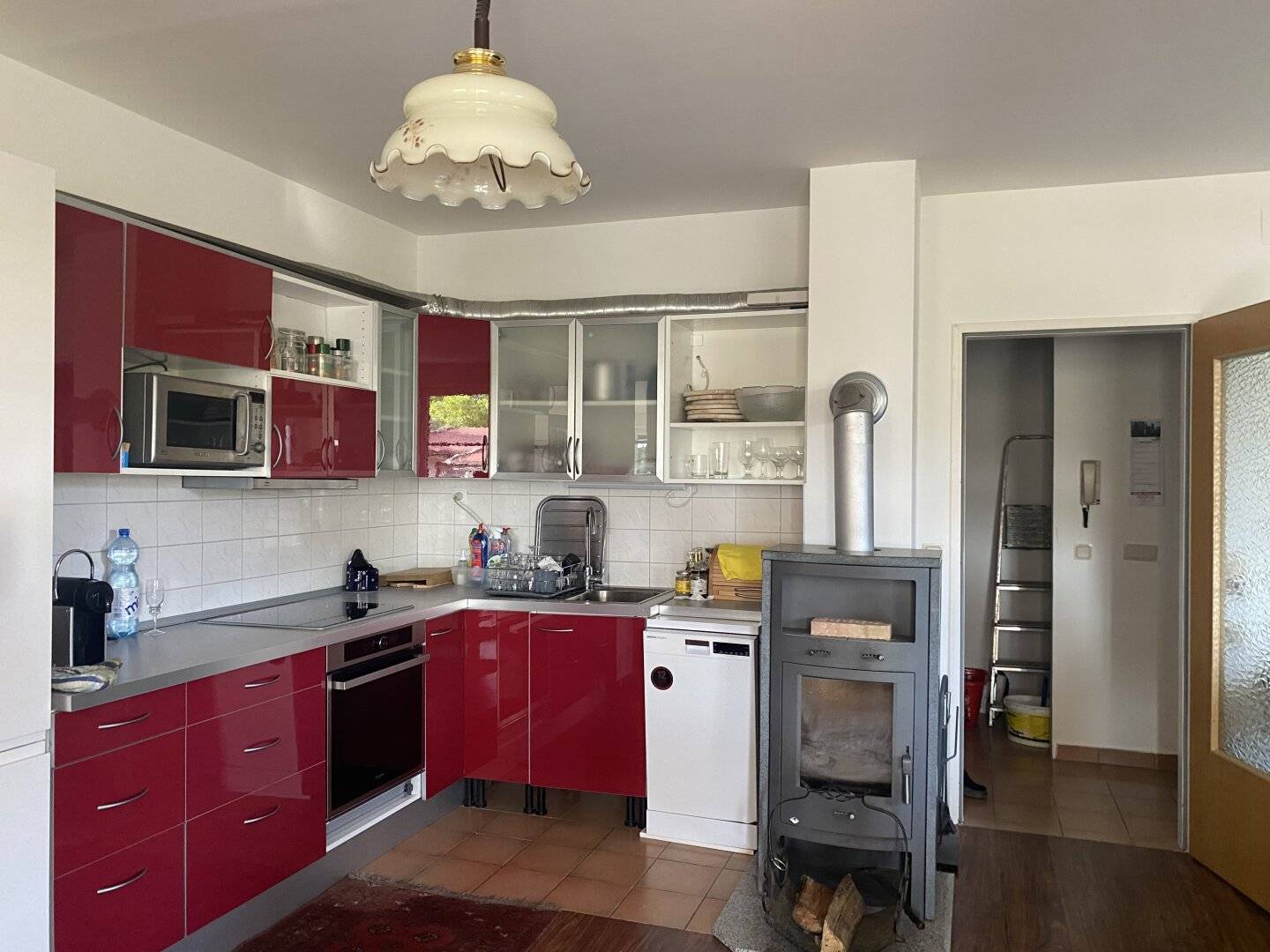 Wohnung mit Wintergarten und Gartenfläche