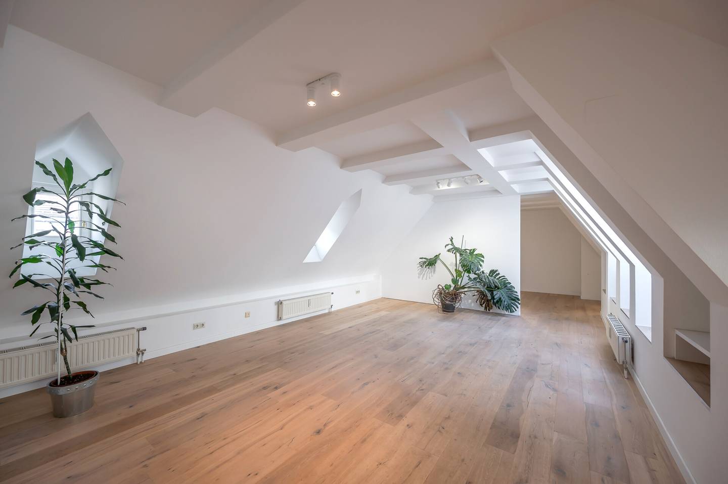 Dachgeschosswohnung am Spittelberg mit Aufzug