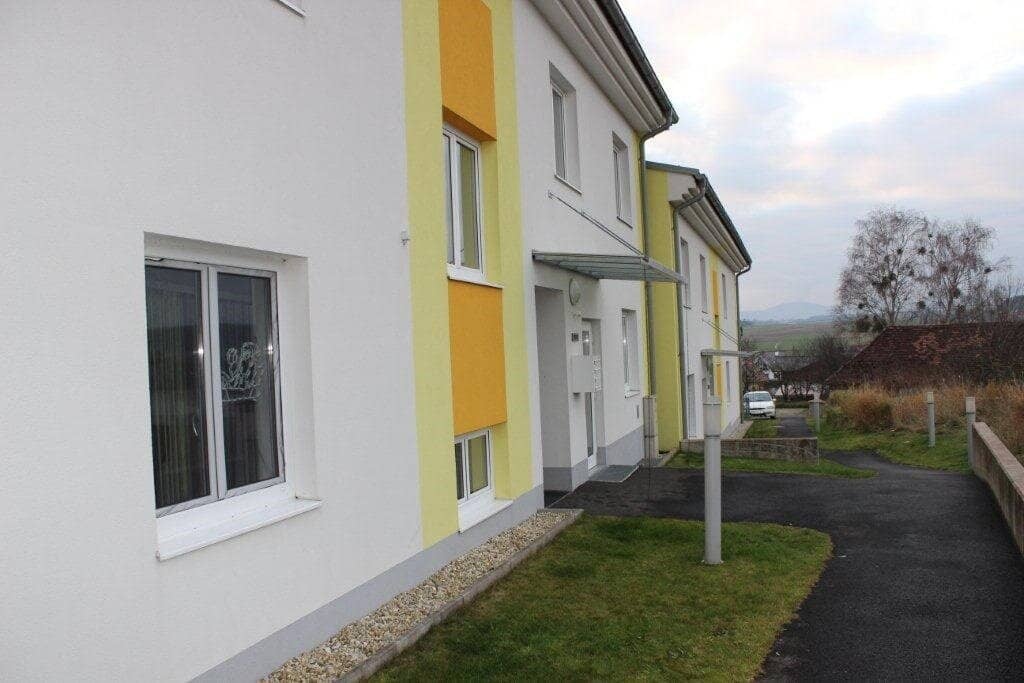 Wohnung 3 Zimmer mit Loggia nahe Universität