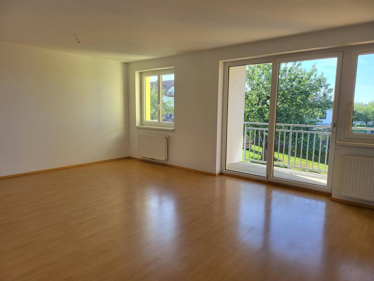Apartment with loggia near supermarket